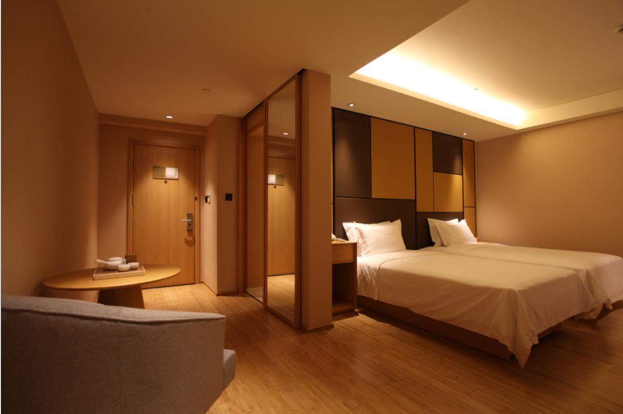 Ji Hotel Shanghai Kangqiao Xiuyan Road Exterior photo